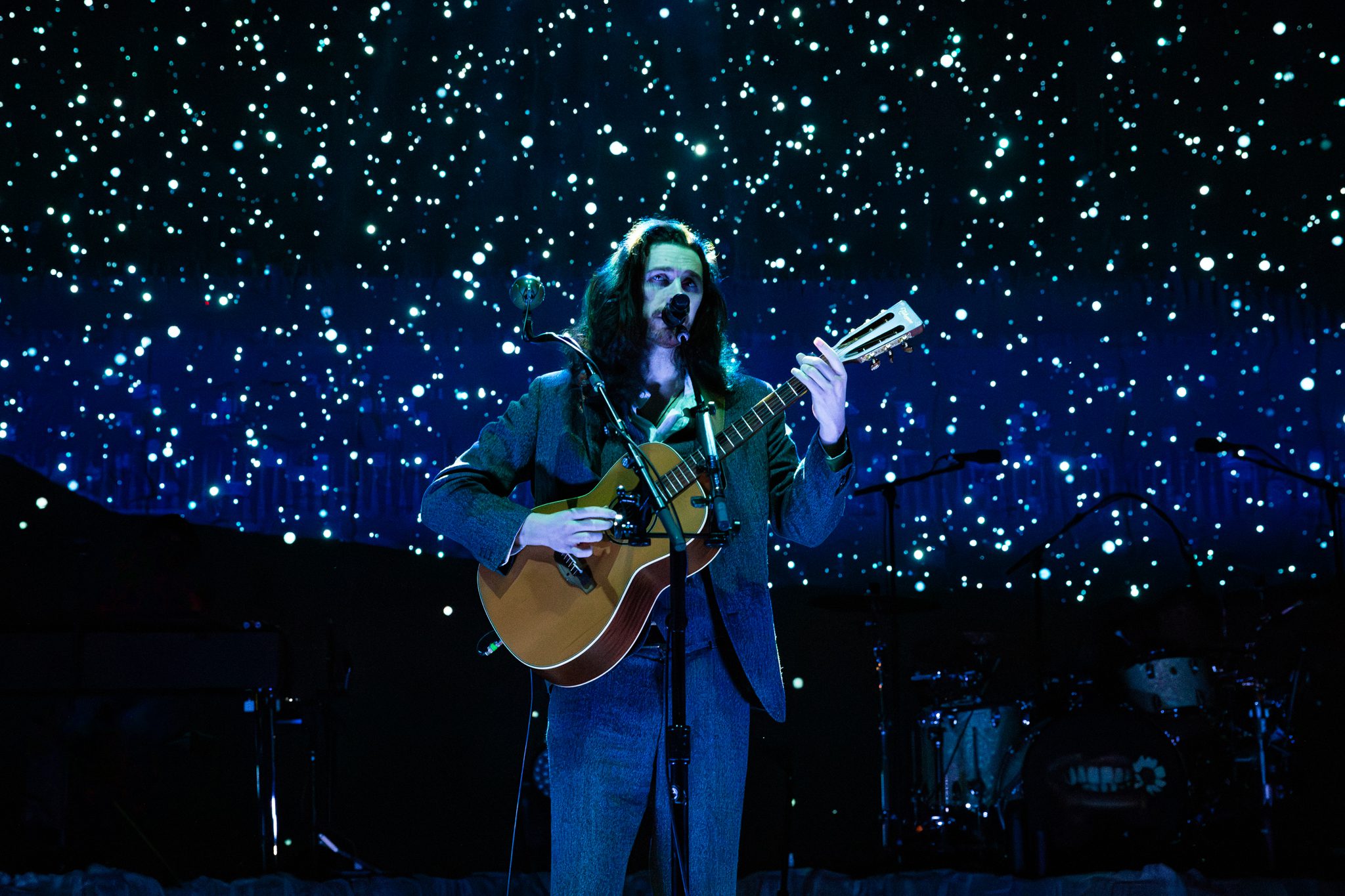Hozier and Madison Cunningham Stun at the Iconic Red Rocks Amphitheatre ...